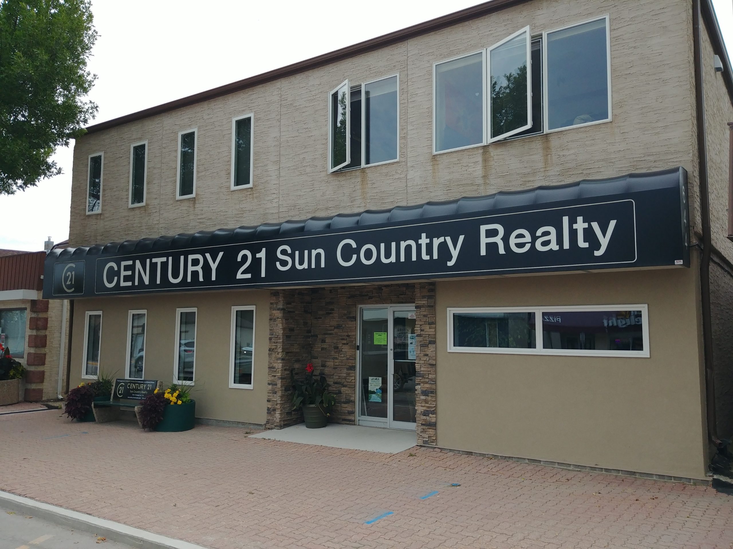 CENTURY 21 Sun Country Realty